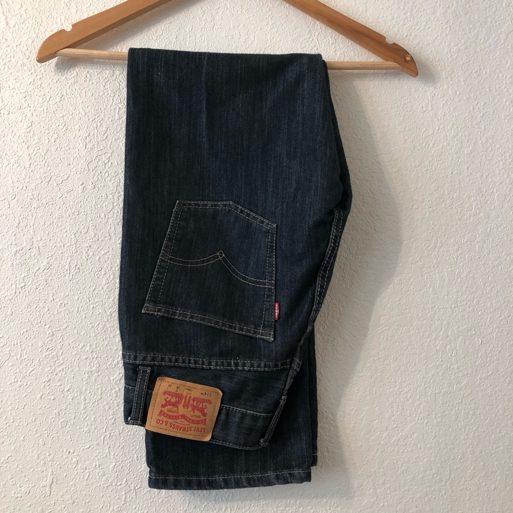 Like new! Levi 514 boys jeans size 16 28x28. 💙👖